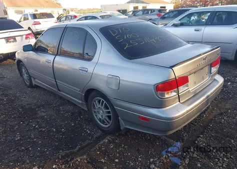 2001 Infiniti G20 Luxury z USA, uszkodzony, nr VIN JNKCP11A51T401855